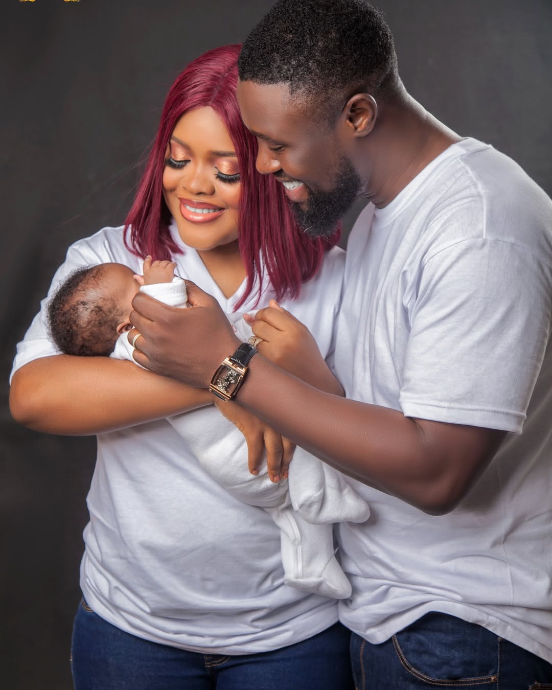 King Empire Studios - Newborn Family Photography